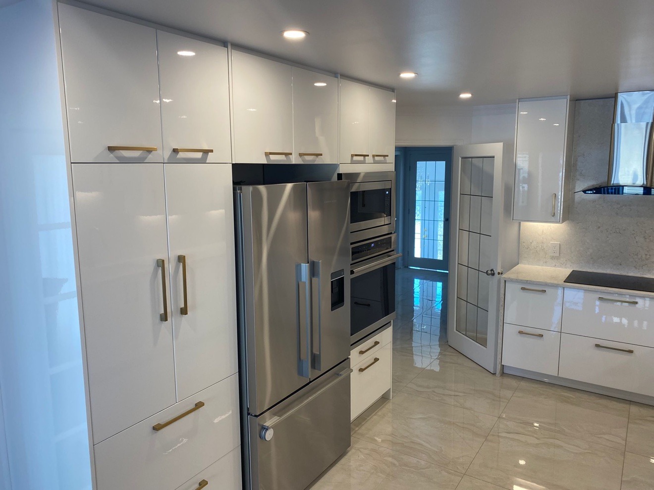 Kitchen fridge wall