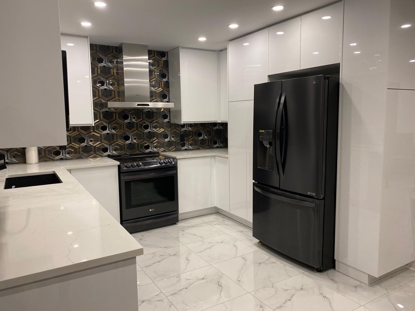 Range fridge 2