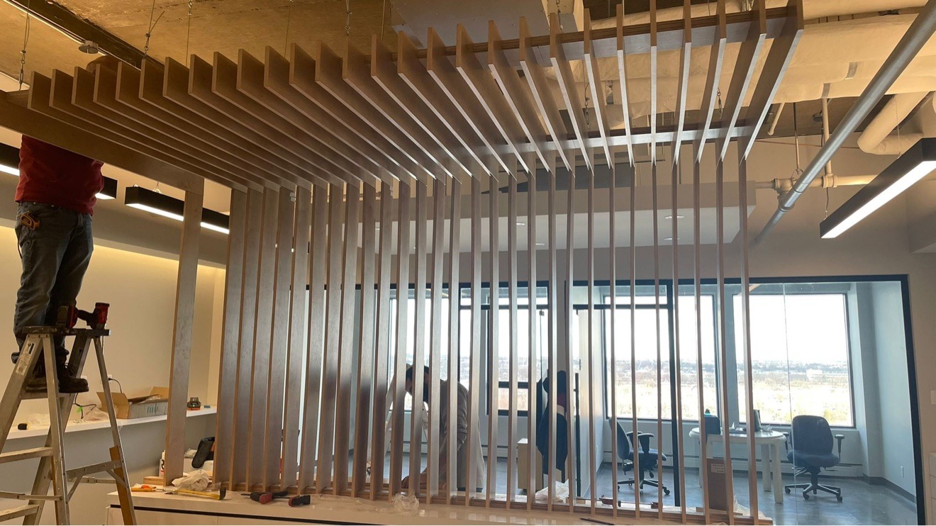 Slat partition closeup
